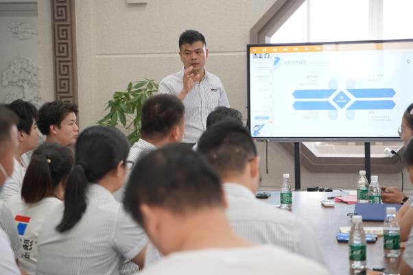 神石六月員工大會圓滿落幕，共創(chuàng)輝煌未來啟新篇