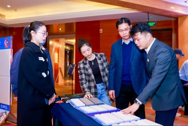 以別墅夢(mèng)點(diǎn)亮千城，以財(cái)富經(jīng)賦能伙伴